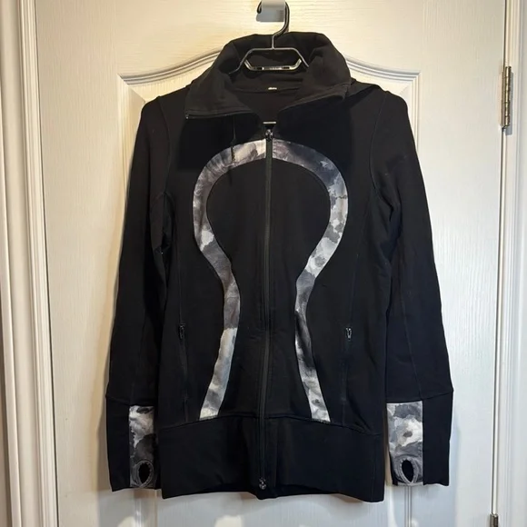 A-Lululemon Stride Jacket *Brushed Black / White Coal Tinted
Canvas Super -flaw - Picture 2 of 7